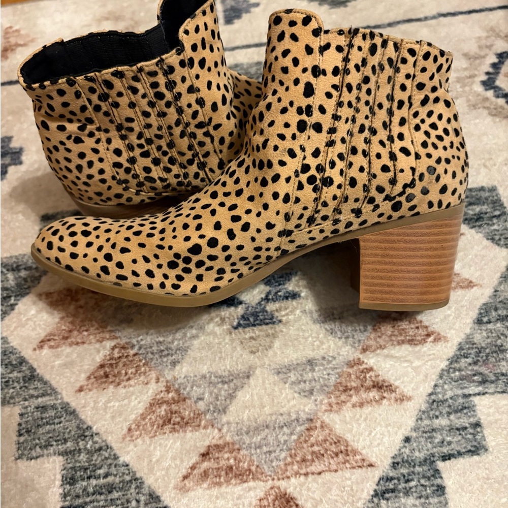 Maurices Tan and Black Ankle Booties